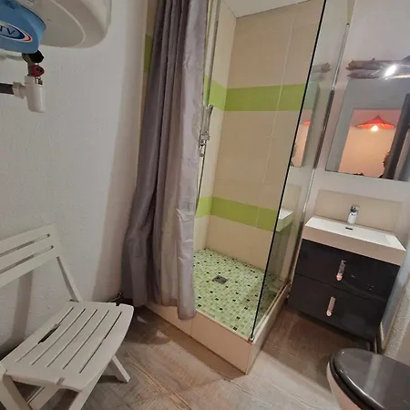 Renove Avec Terrasse Et Parking Prive Au Coeur De - Fr-1-326-598 Apartment *