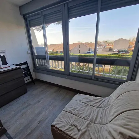Renove Avec Terrasse Et Parking Prive Au Coeur De - Fr-1-326-598 Marseillan (Herault)